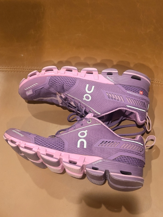 On Running Shoes - 👟 On Running Cloudflyer Women's Size 7.5 Purple Rose - Excellent Condition ✨